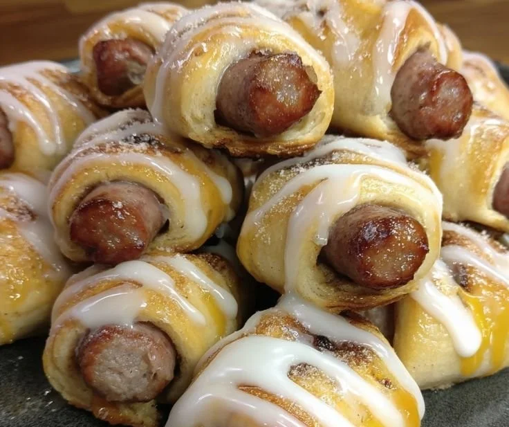 Delicious breakfast pigs wrapped in homemade cinnamon rolls