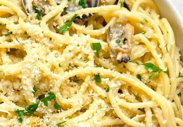 Delicious clam pasta dish with fresh clams and garlic sauce