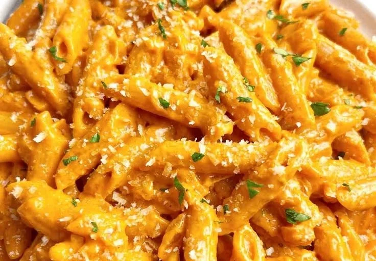 Quick and easy vodka pasta sauce recipe served over pasta